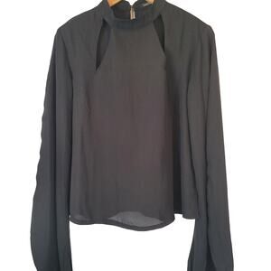 Boohoo- NWT- Black- puff sleeve blouse- size 8